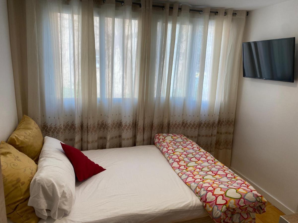 Habitaciones Con Bano Y Cocina Privada 발렌시아 외부 사진