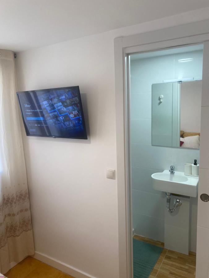 Habitaciones Con Bano Y Cocina Privada 발렌시아 외부 사진