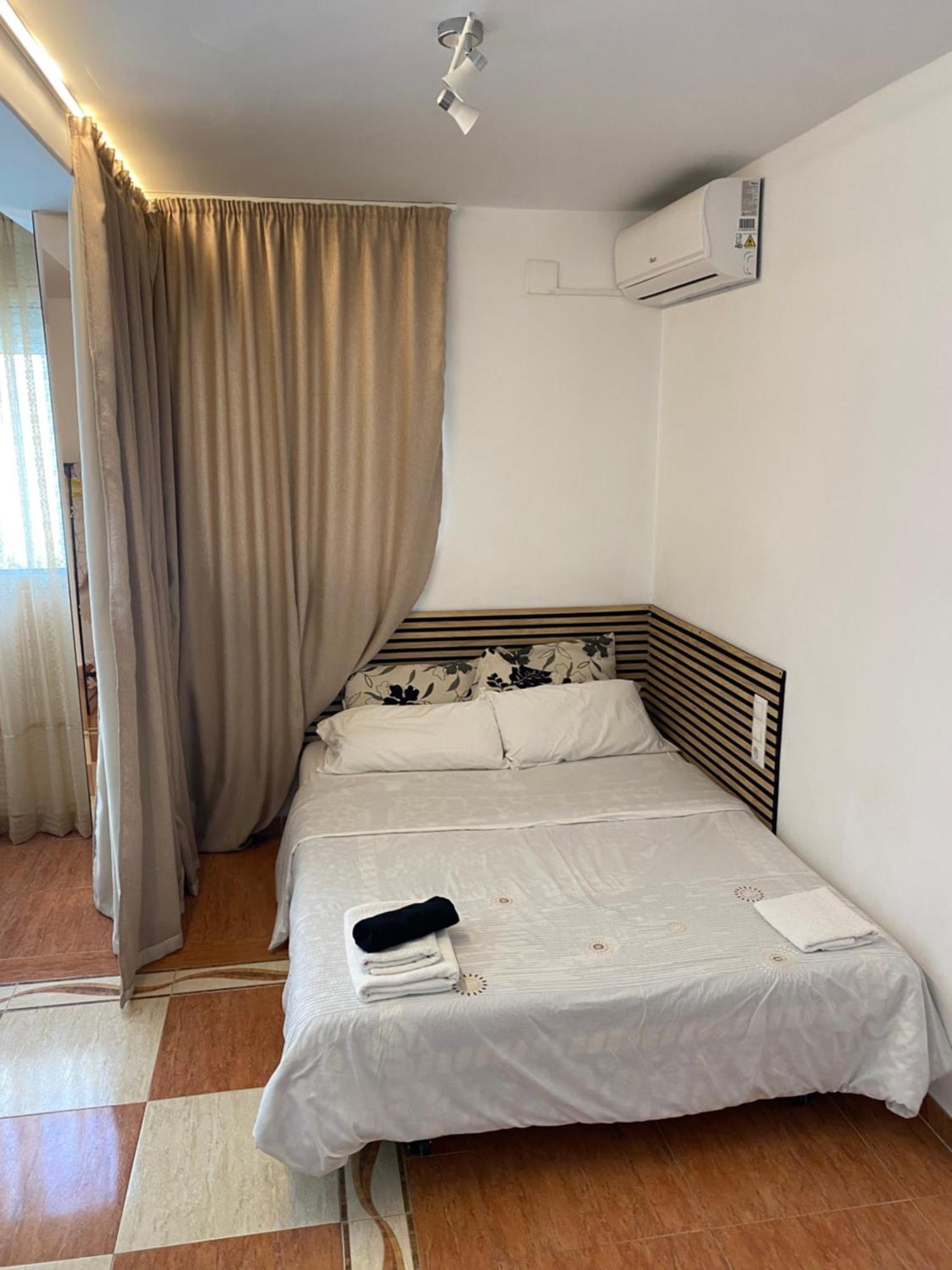 Habitaciones Con Bano Y Cocina Privada 발렌시아 외부 사진