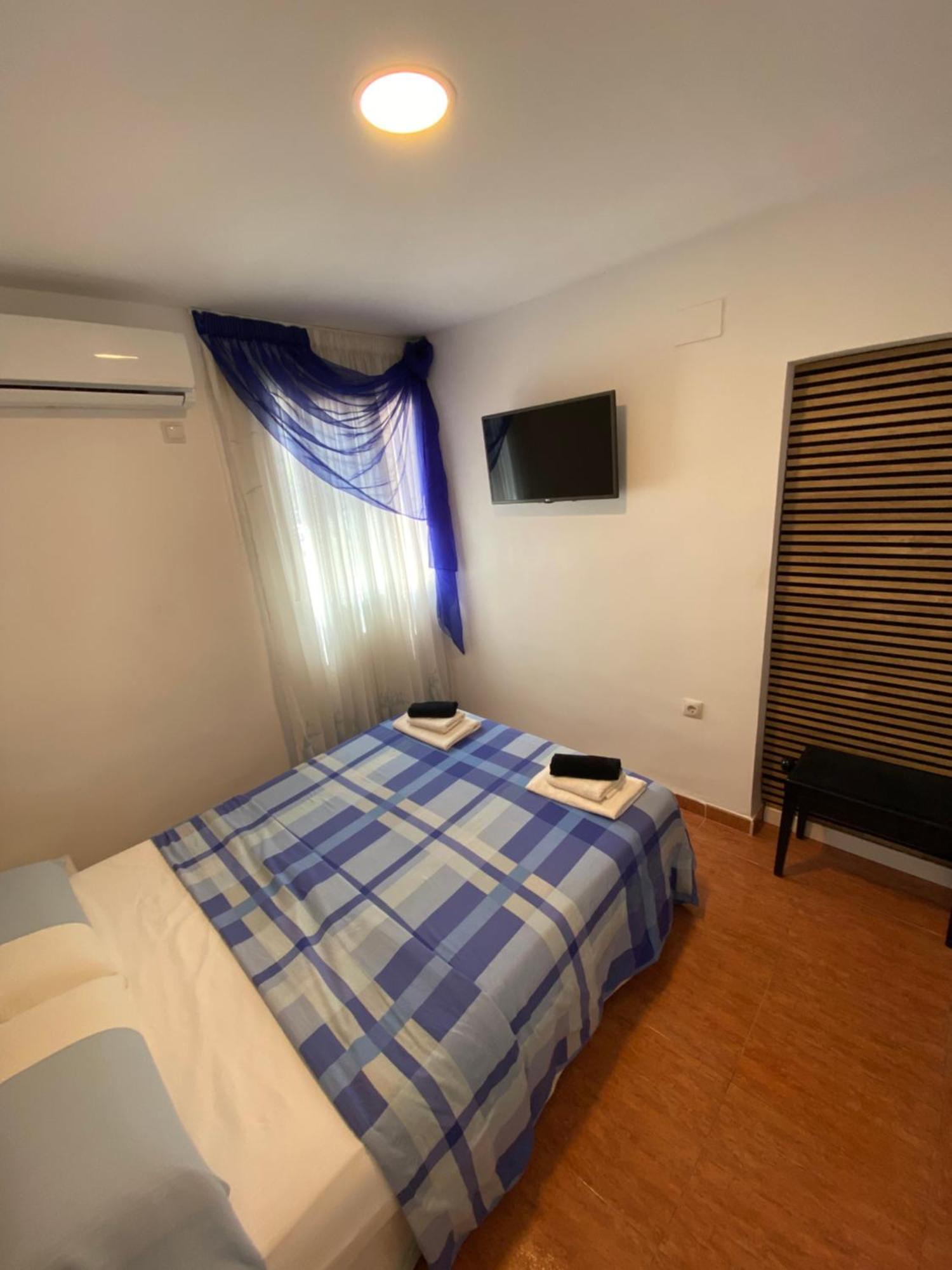 Habitaciones Con Bano Y Cocina Privada 발렌시아 외부 사진