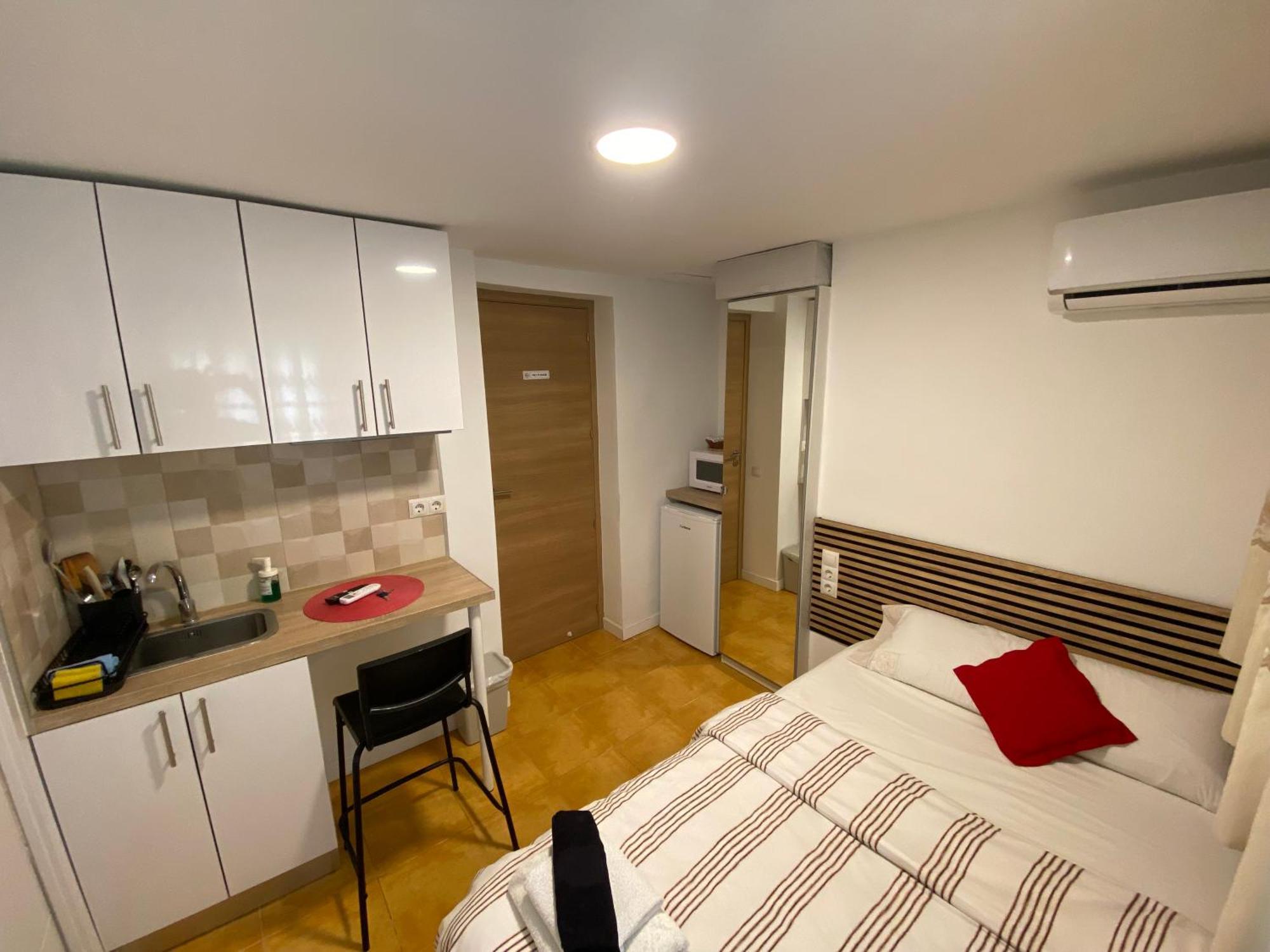 Habitaciones Con Bano Y Cocina Privada 발렌시아 외부 사진